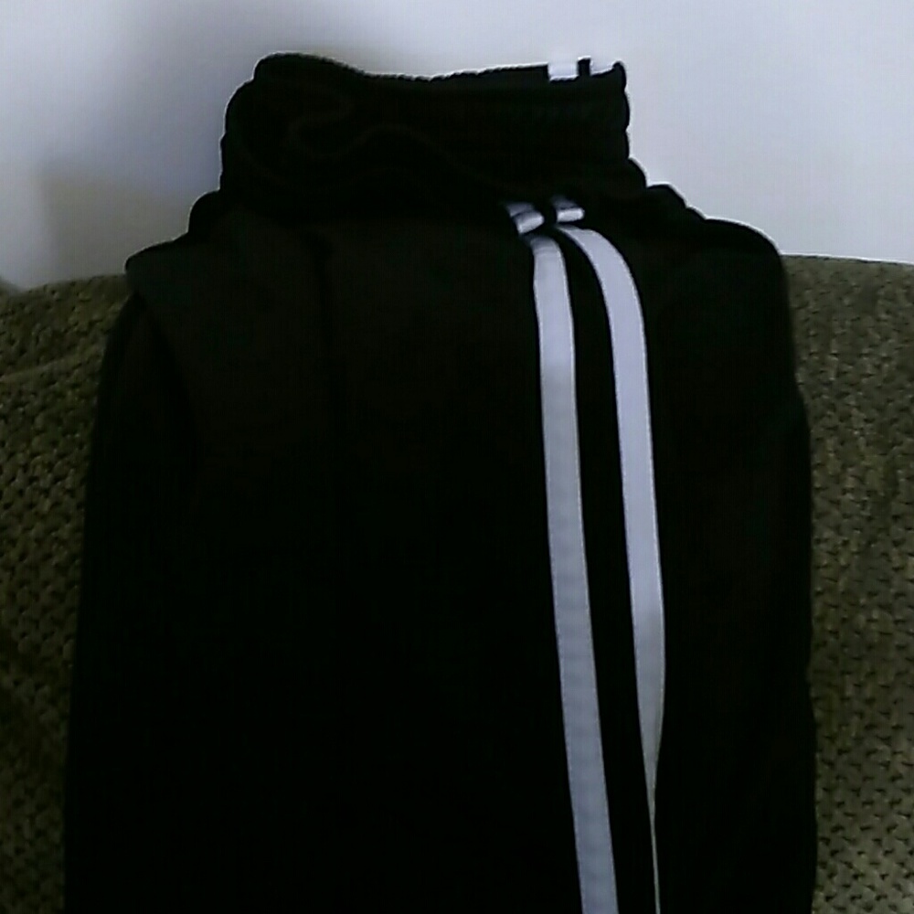 Jogging pants.like new